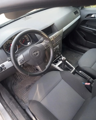 Opel Astra cena 8600 przebieg: 219000, rok produkcji 2006 z Świdnica małe 16